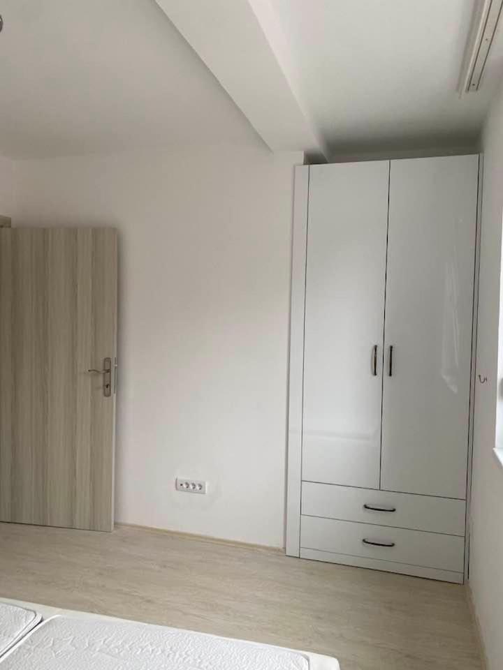 Sandra Apartmani Vrsac Extérieur photo